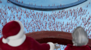Elf Pets: Santa's St. Bernards Save Christmas (2017) download