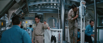 Voyage to the Bottom of the Sea (1961) download